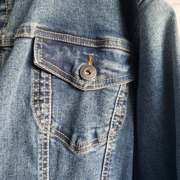 Plus Size 5X Torrid Trucker Denim Jean Jacket Coat - Picture 3 of 7